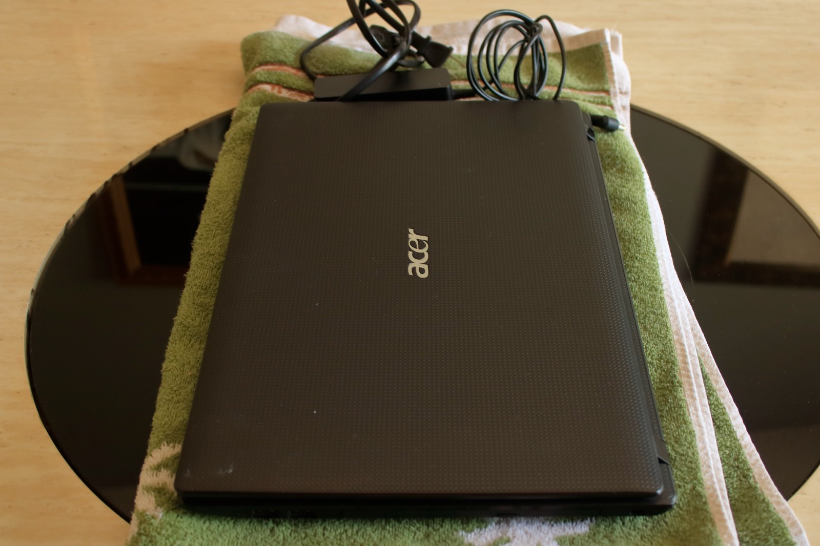 Acer Aspire 5742 (Core i5-580M, 512GB SSD, 8GB RAM, Win10) (Read Desc, See Pics)