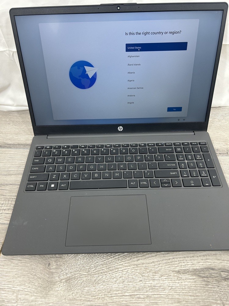 HP RTL8852BE 1Tb storage, 16GB RAM