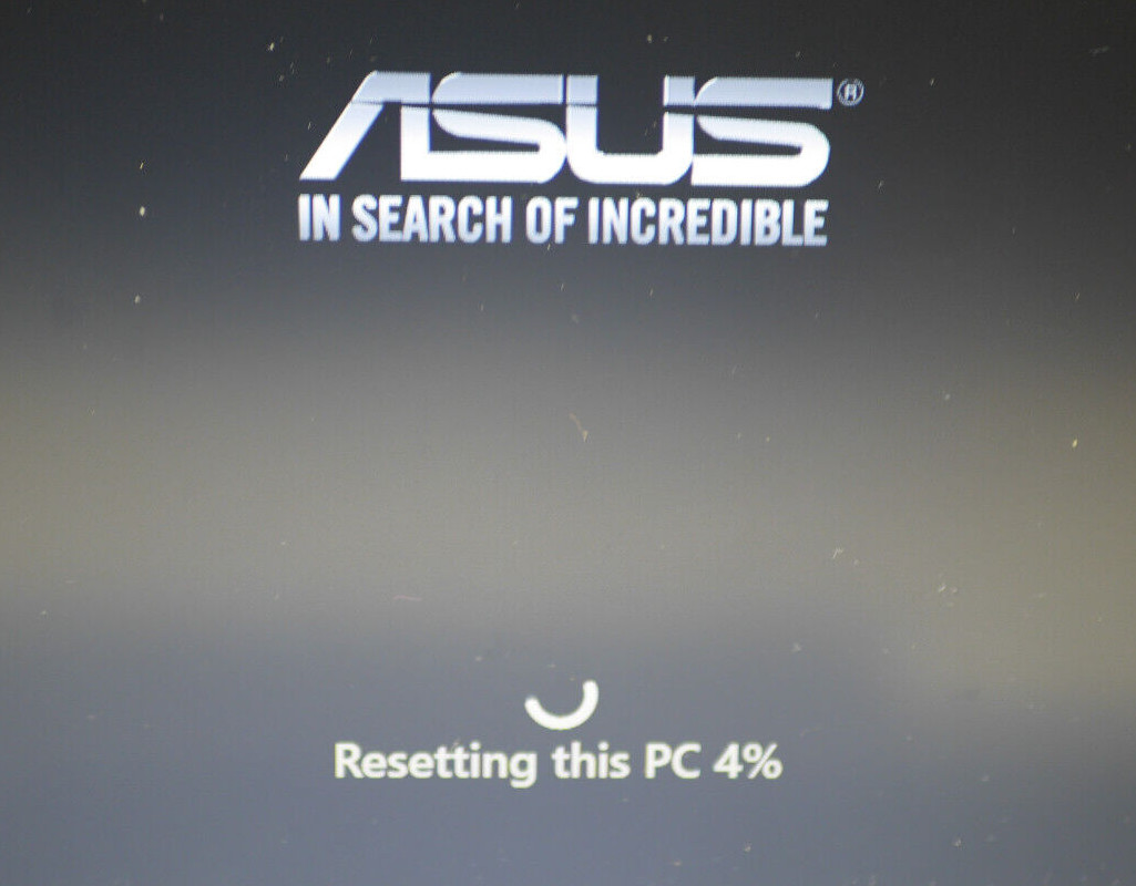 ASUS Vivobook X1400EA-I38128 Laptop 14″ 128GB 3GHZ 8GB Intel Core i3 11th Gen