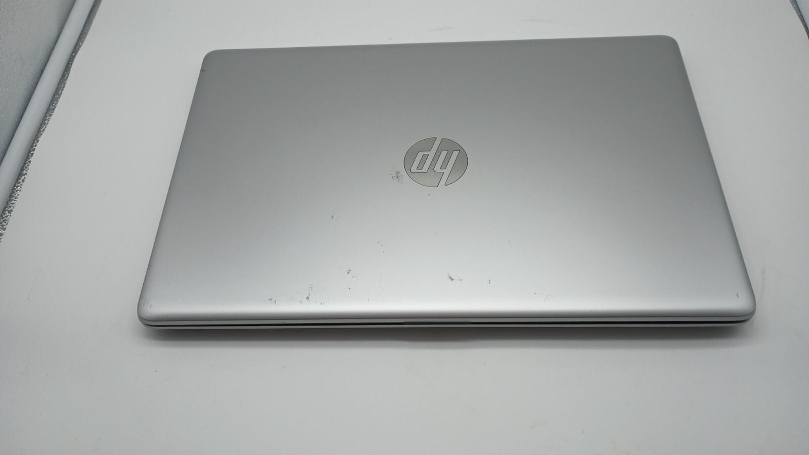 HP 15-db0xxx w/charger.Ryzen 5(4cores,8threads).16GB.128 M.2.15.6″Touch.Nice