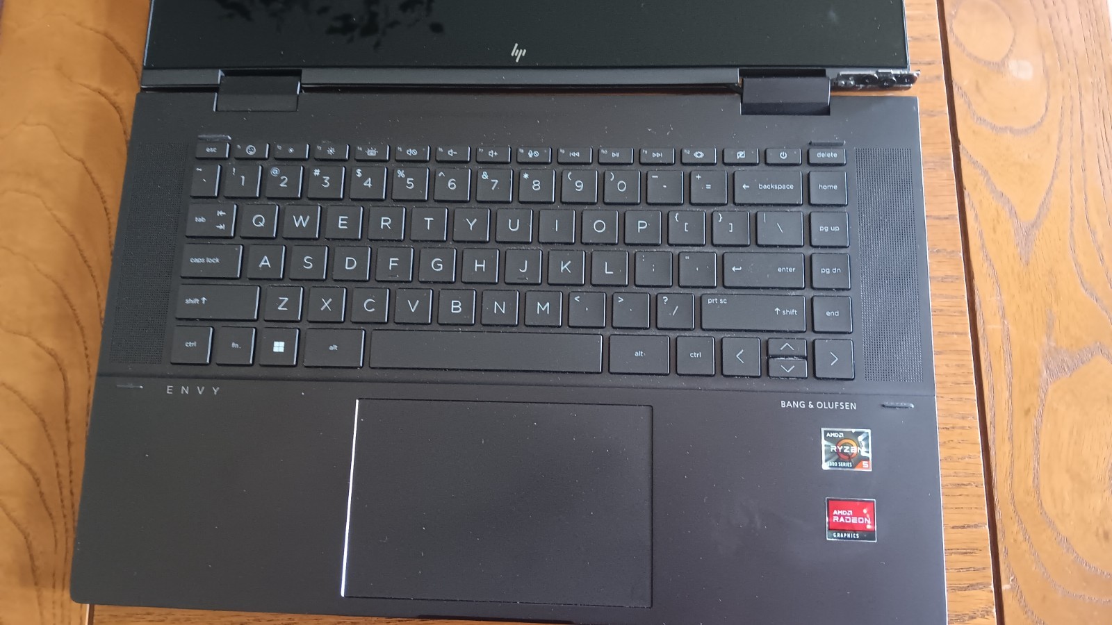 HP ENVY x360 15-ey0013dx 15.6″ Ryzen 5 5625U 8GB RAM 256GB SSD – Broken Hinge