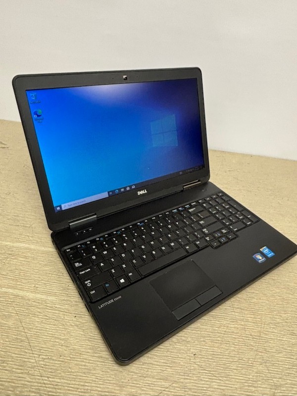 Dell Latitude E5540 15.6″ Laptop i5-4310U @2.0GHz 6GB RAM 320GB HDD Windows 10P