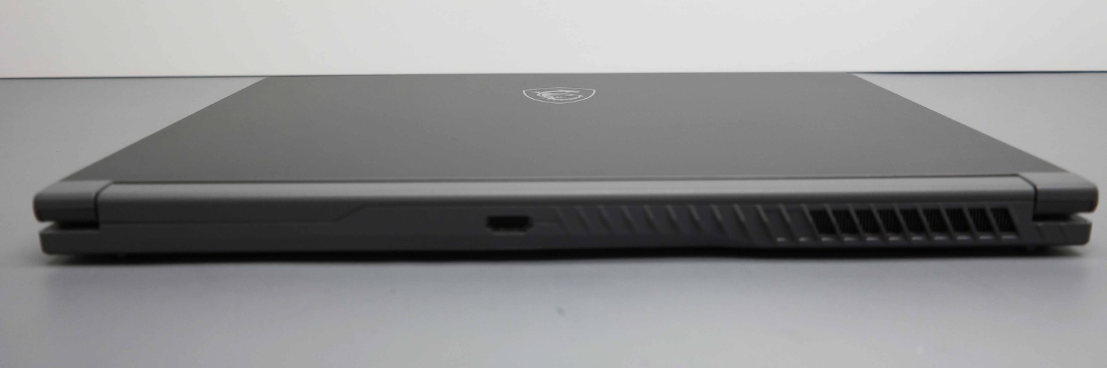MSI Thin 15 15.6″ Core i5-13420H 16GB RAM 512GB SSD RTX 4050