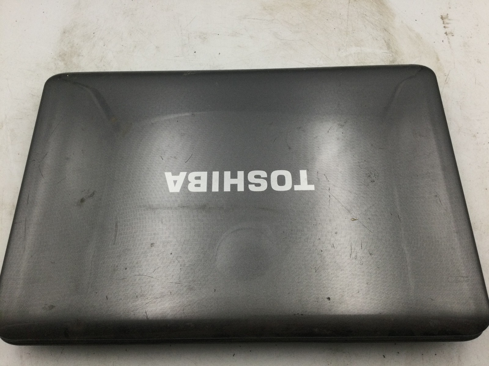 TOSHIBA SATELLITE L645D S4056 – FOR PARTS – AMD TURION II – 4GB RAM – READ – BB