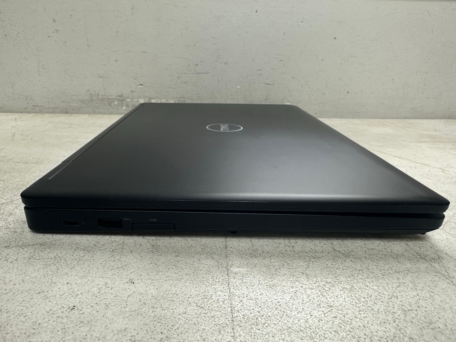 Dell Latitude 5590 15.6 FHD (i5-8250U @1.60, 8GB RAM, Boot To Bio) NO HD/ADAPTER