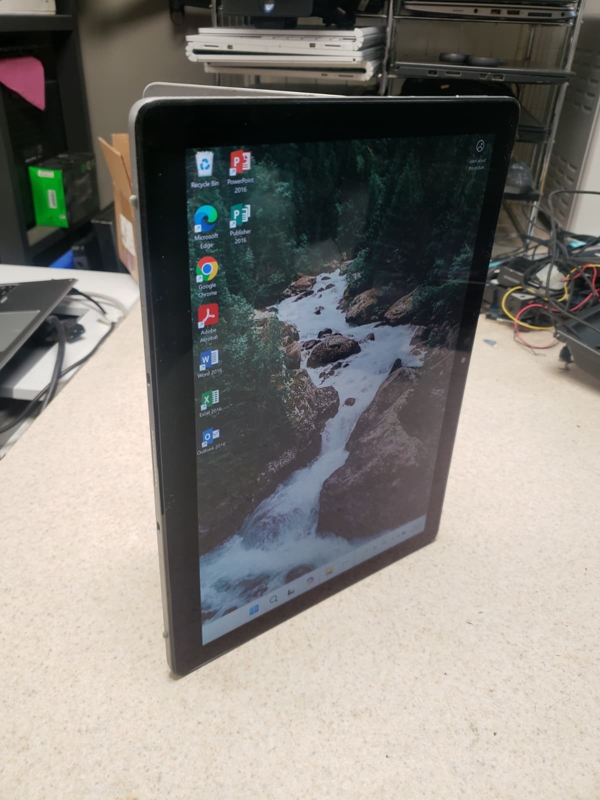 Dell Latitude 7210 2in1, Laptop/Tablet, Intel Core i5 10thGen, 8GB RAM, 256GB M2
