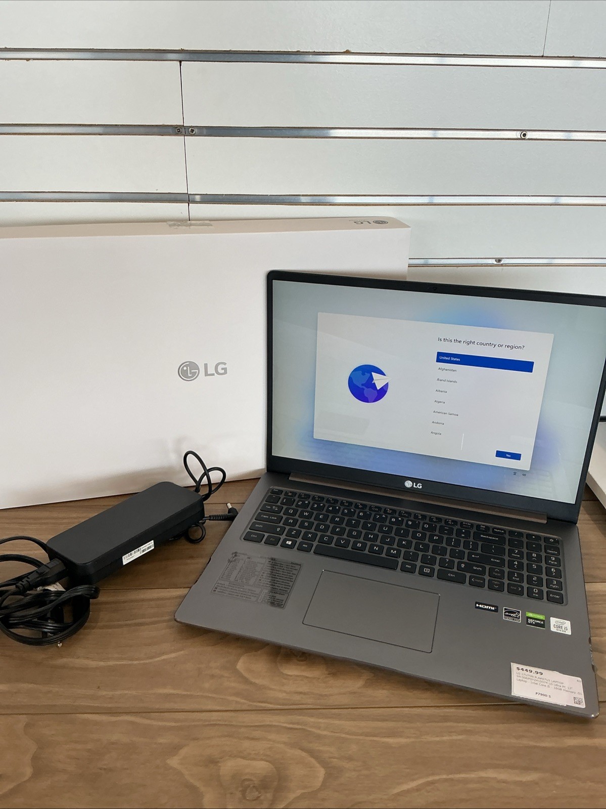 LG 17U7ON-R.AAS7U1 LAPTOP LG ULTRA PC 17” laptop-intel core i5-16GB memory-51