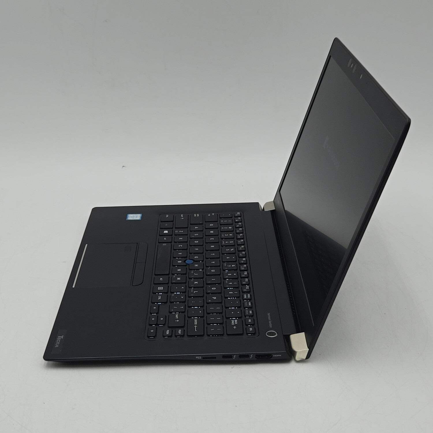 Toshiba Tecra X40-E X40-E 14″ i7-8650U 1.9GHz 16GB RAM 512GB SSD