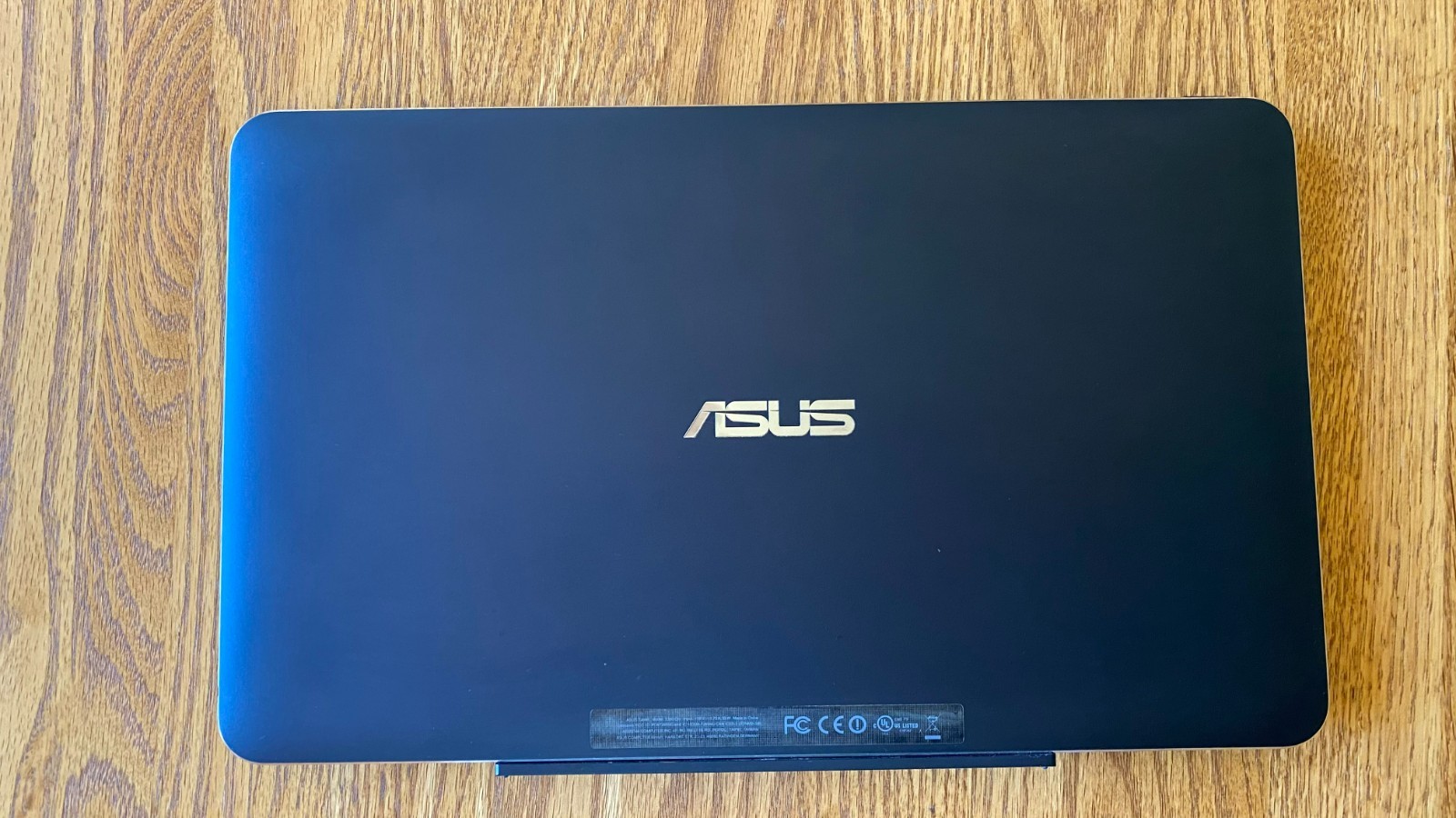 Asus Transformer Book T300CHI 12.5″ Touchscreen Laptop/Tablet, Pristine!