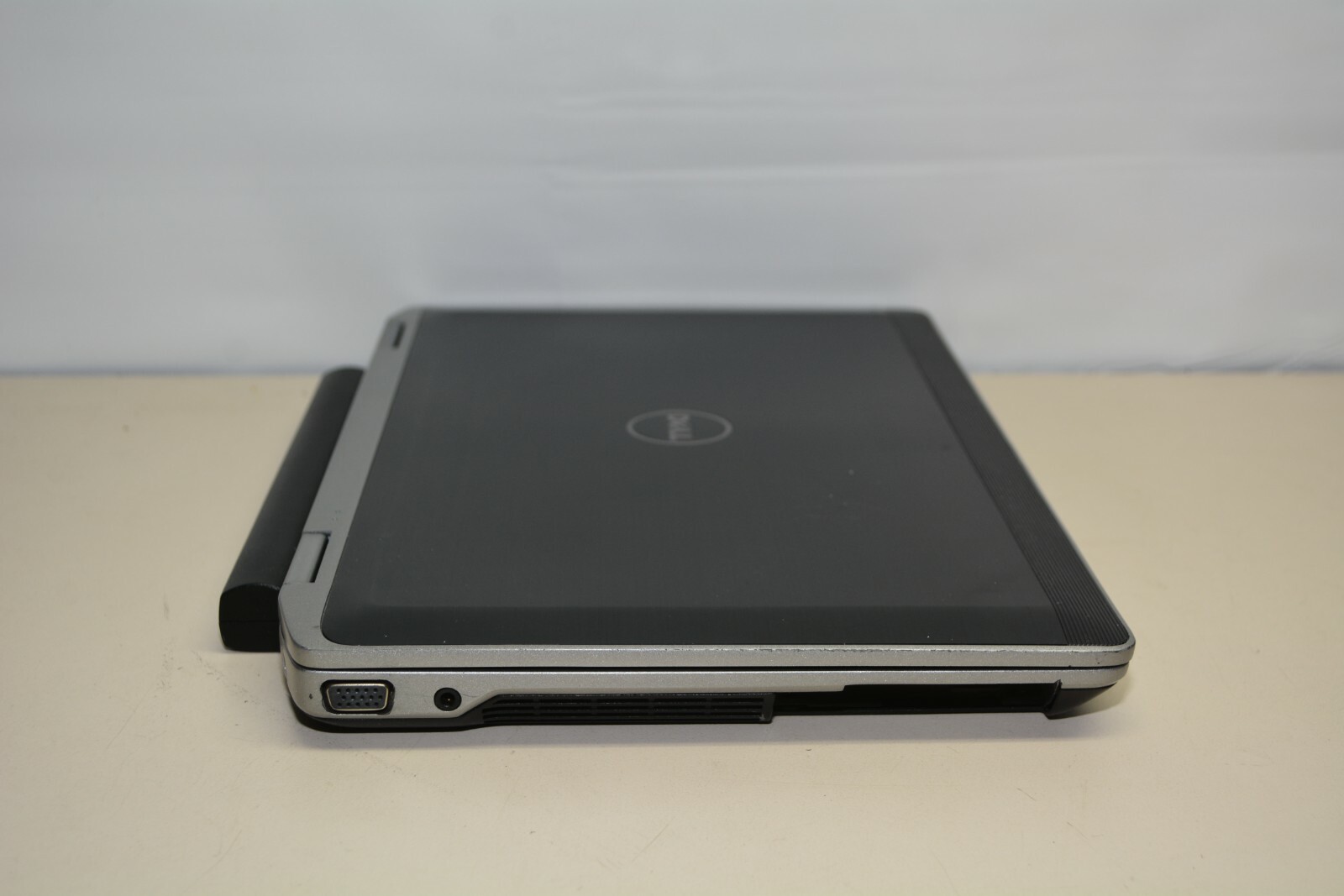 Dell Latitude E6320 i5-2520M 2.50GHz 4GB RAM No HDD #L3