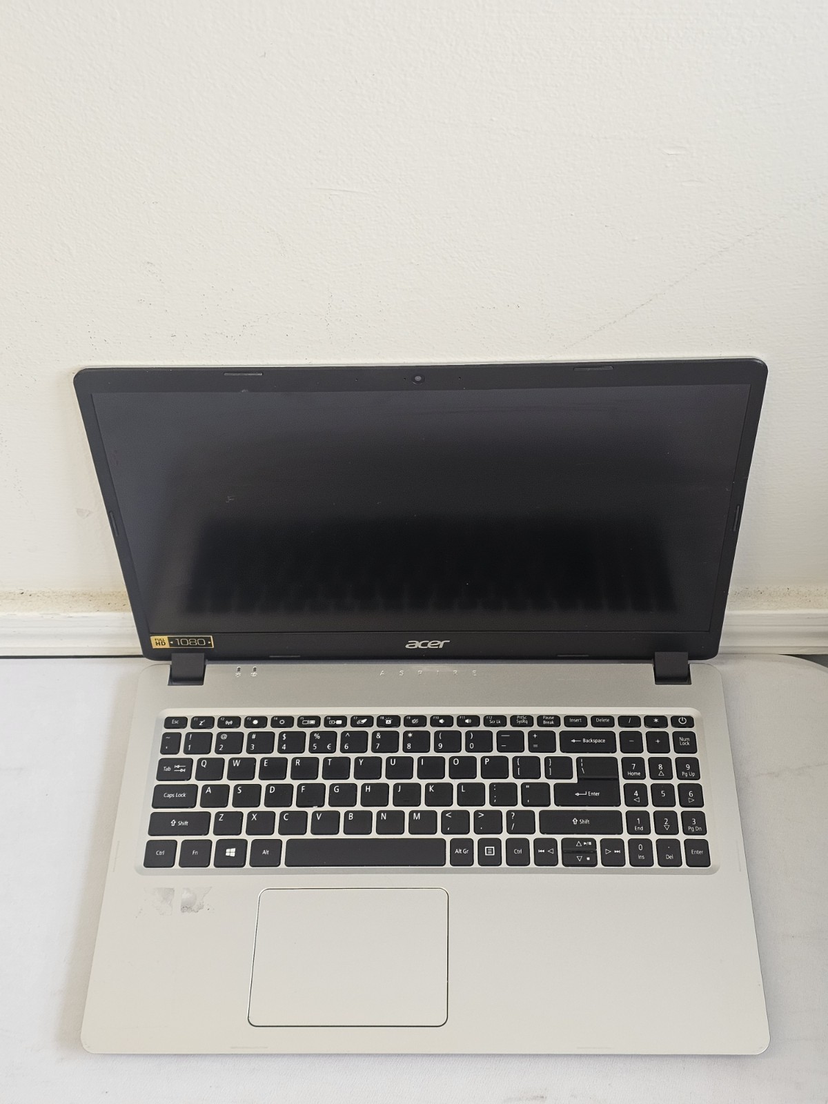 Acer Aspire A515-43 Laptop – AMD Ryzen 3-3200u – 16GB RAM 1TB HDD Win 11 – READ