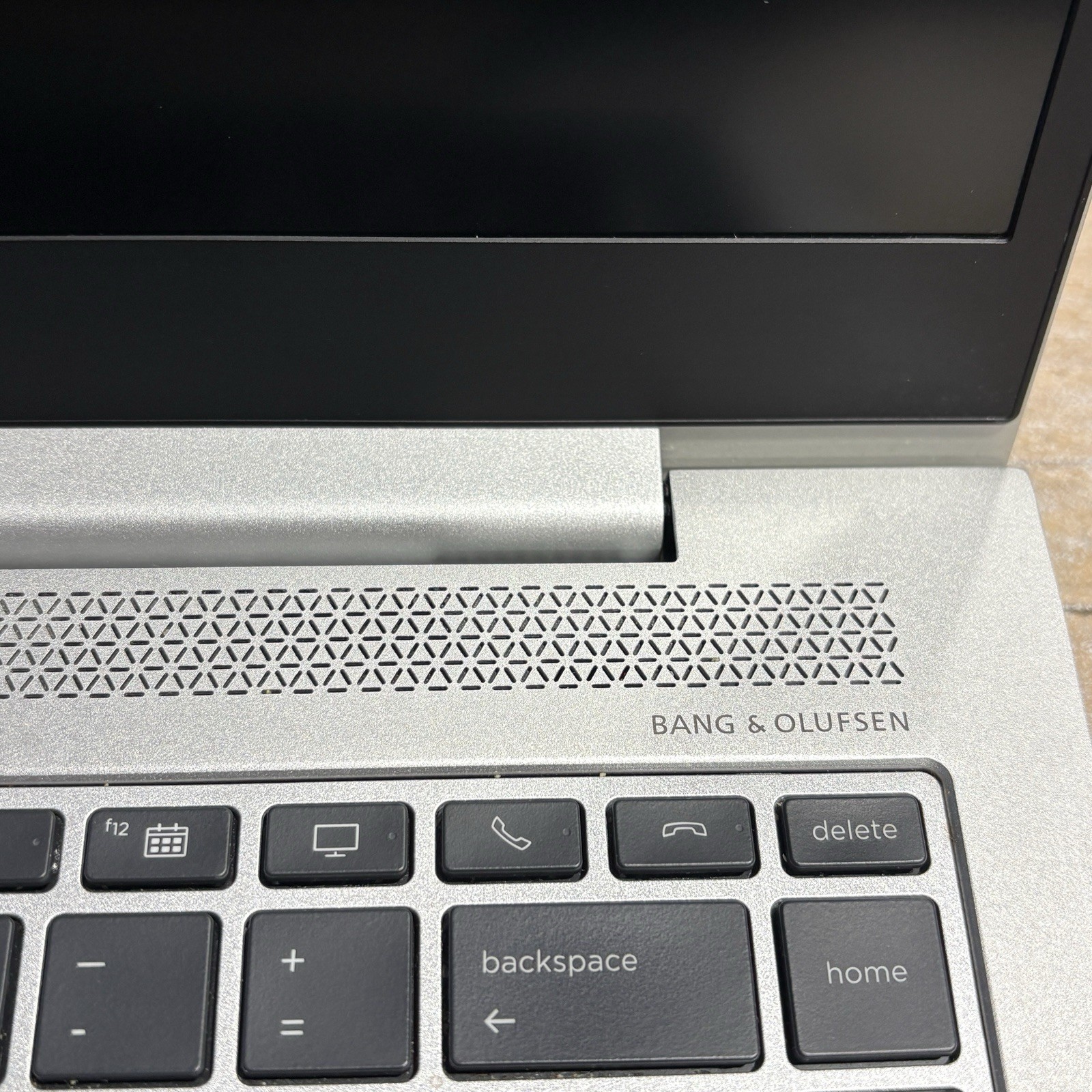 HP EliteBook 840 8GB RAM 256GB SSD i7-8565U Laptop | No Charger | No OS