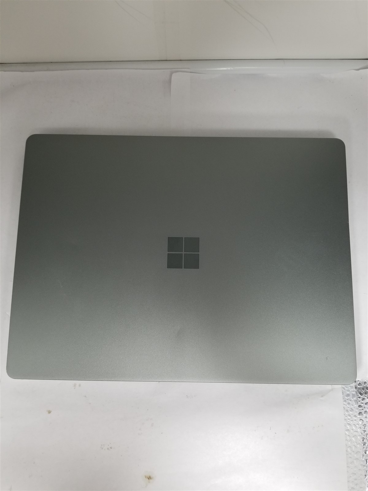 Microsoft Surface Laptop Go 2 Core i5 12.4″ 8GB/256GB Green See Details VD6227