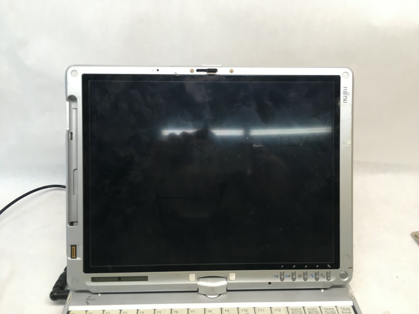 Fujitsu LifeBook T4215 Tablet Laptop For Parts Powers on No Video NO HDD/RAM JR
