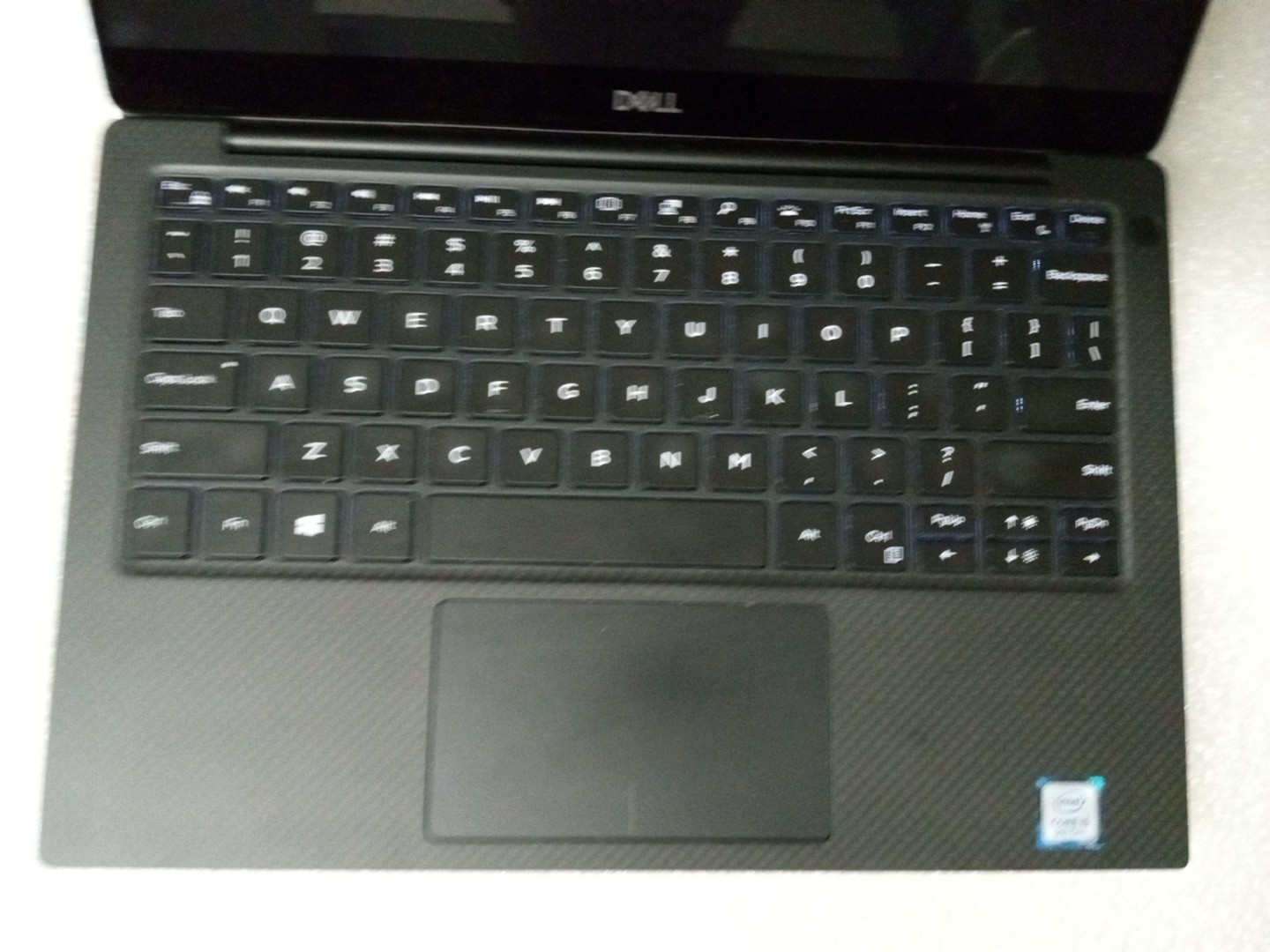 Dell XPS 13 9380 | i7-8565U @ 1.6 GHz |8GB ram| 256GB NVMe|TouchScreen