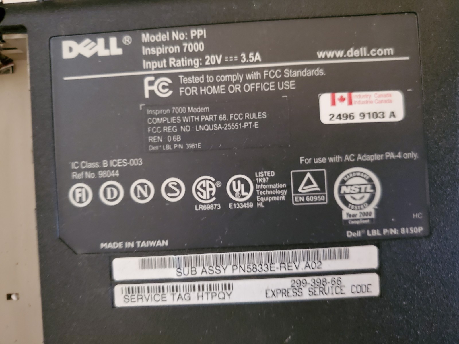 Three Old Laptop lot for parts Dell / HP