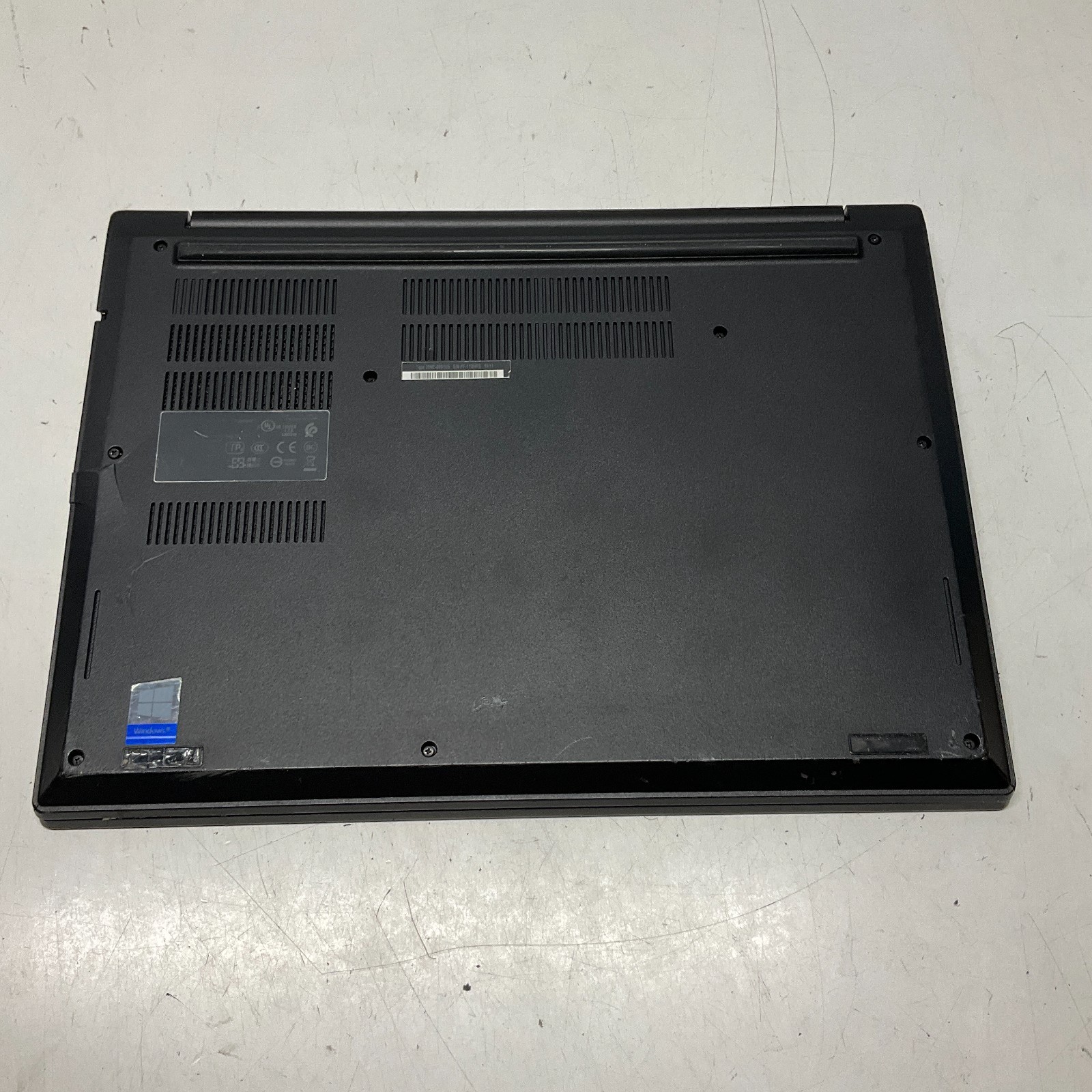 Lenovo Thinkpad E495 Ryzen 7 3700U 2.3Ghz Laptop FOR PARTS ONLY NO POWER AS IS