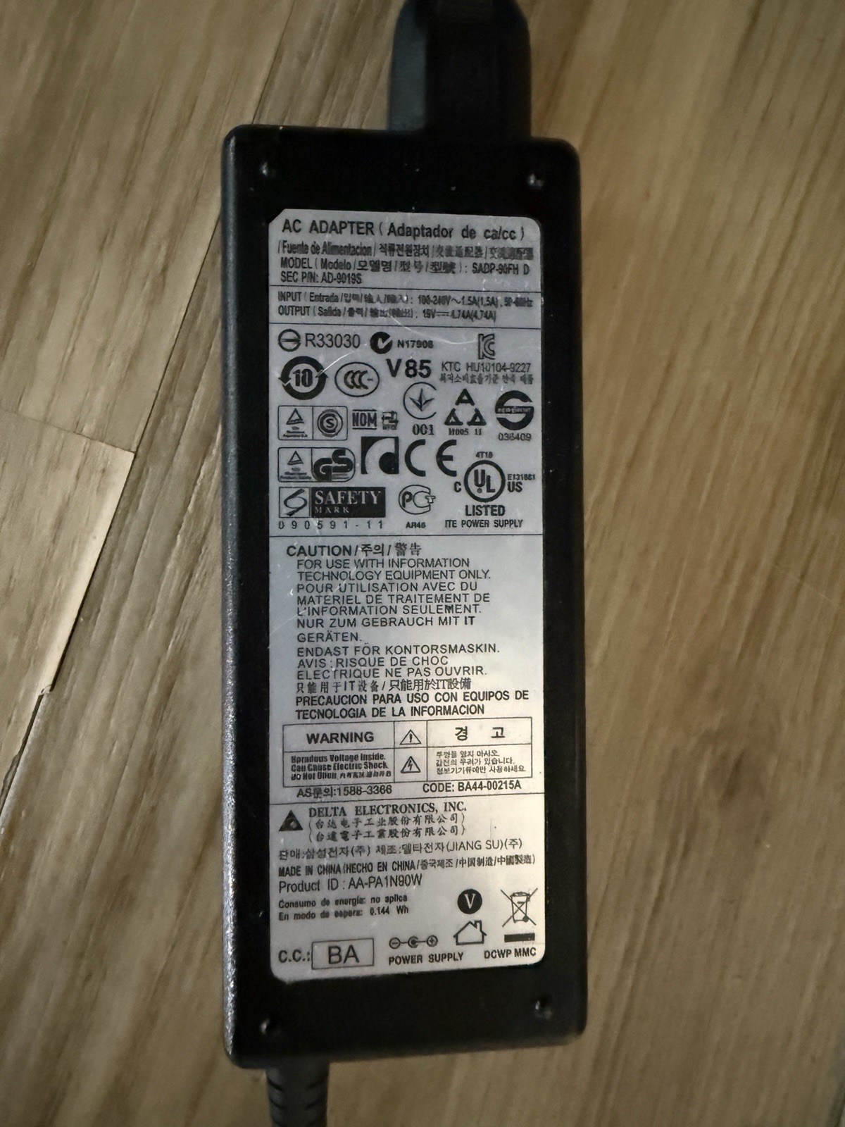 Samsung Laptop Intel Core i7 AMD Radeon Windows 7 – AS IS SEE DESCRIPTION
