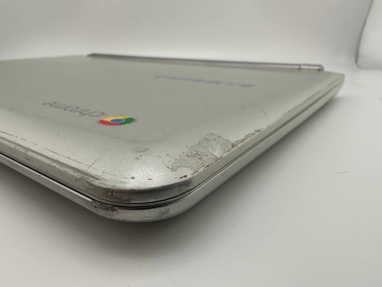 Samsung Chromebook XE303C12 11.6″ Laptop For Parts Repair 035-2