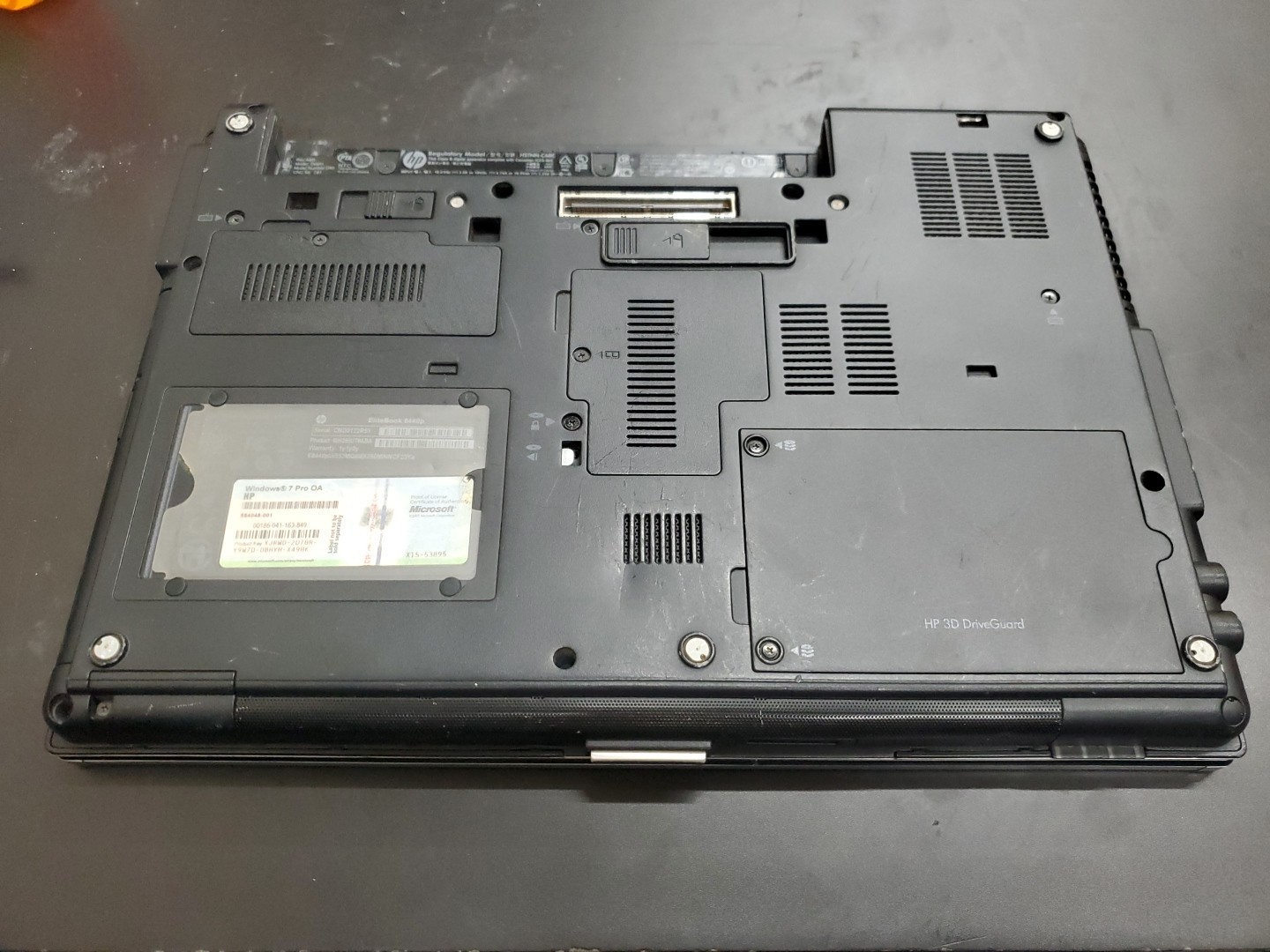 HP ELITEBOOK 8440P Laptop w/ INTEL CORE i5 M520 6gb RAM/No HDD 012626-13 No BATT