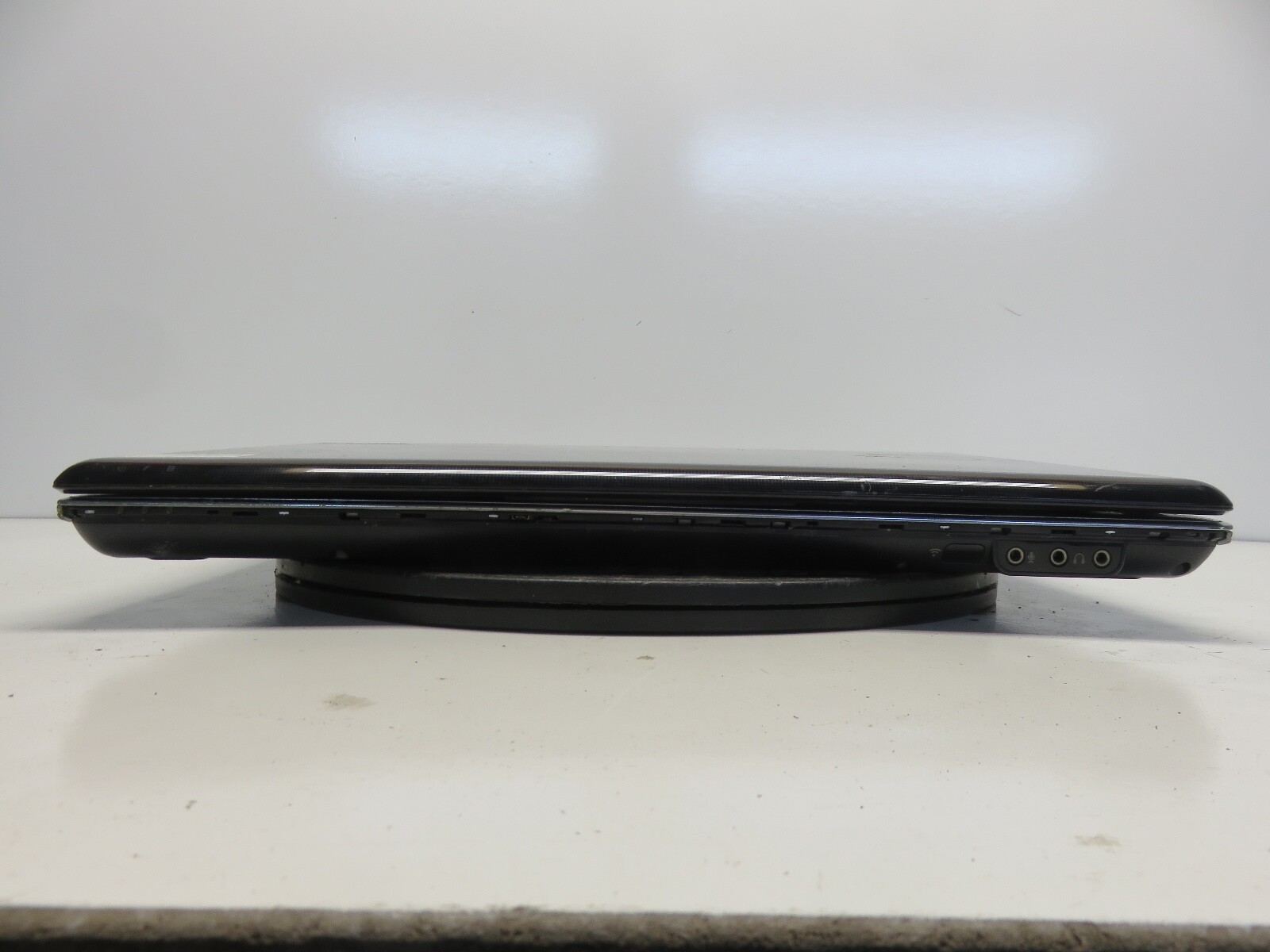HP Pavilion DV6-1050us Laptop Intel Core 2 Duo P7450 4096 MB NO HDD No Batt