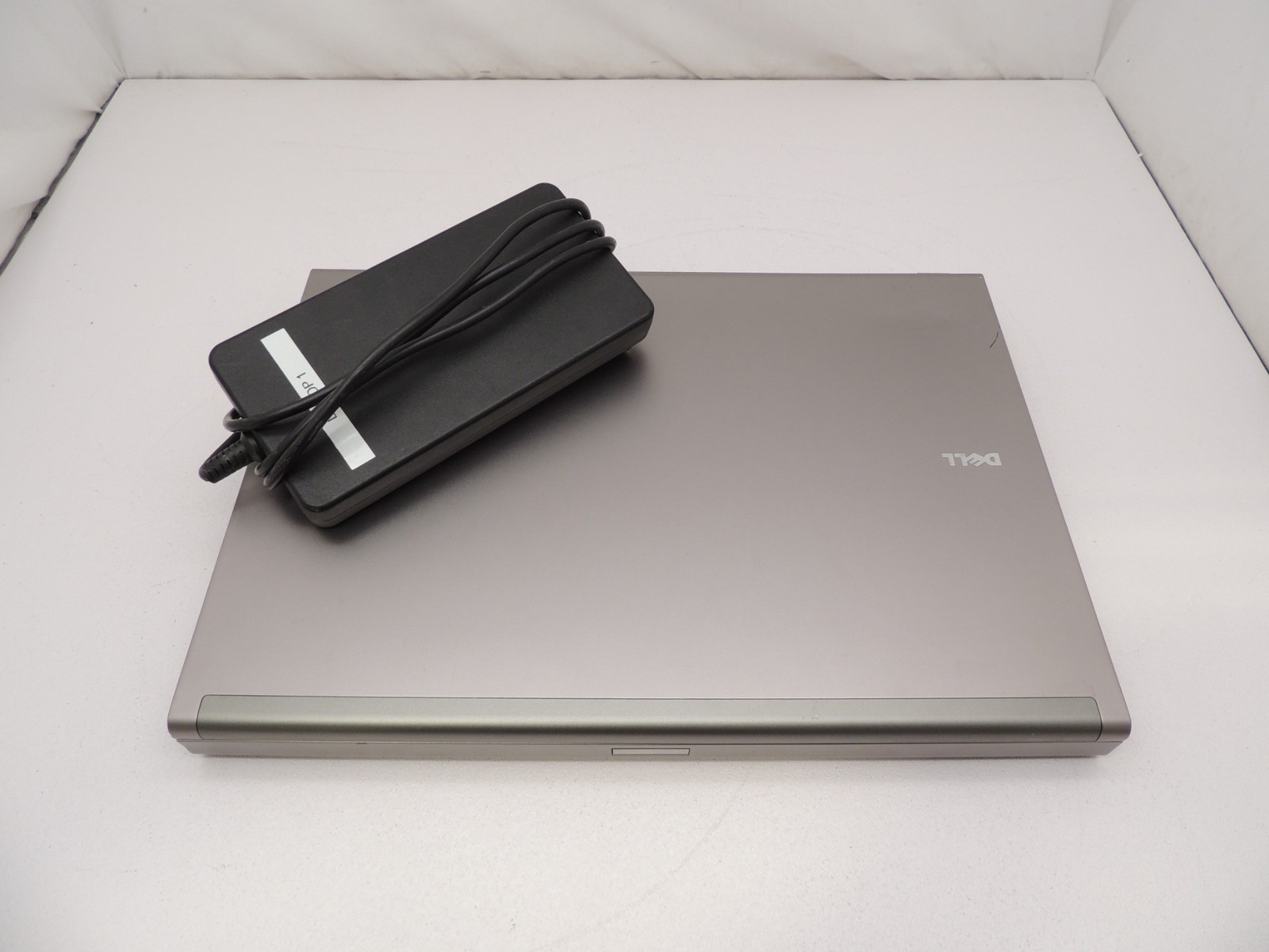 Dell Precision M6500 17″ Core i7 M620 8GB 240GB FHD DVD New Battery Laptop No OS