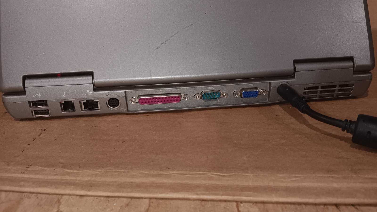 Vintage Dell Latitude D510 Laptop Windows XP pro SP3 Serial port Parallel port