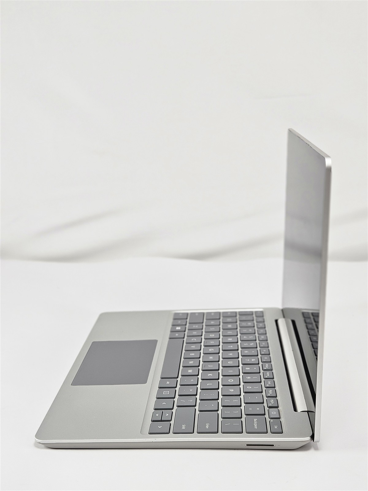 Surface Laptop Go 2 16GB RAM 256GB SSD i5-1135G7 Microsoft WiFi 6 BT 5.1