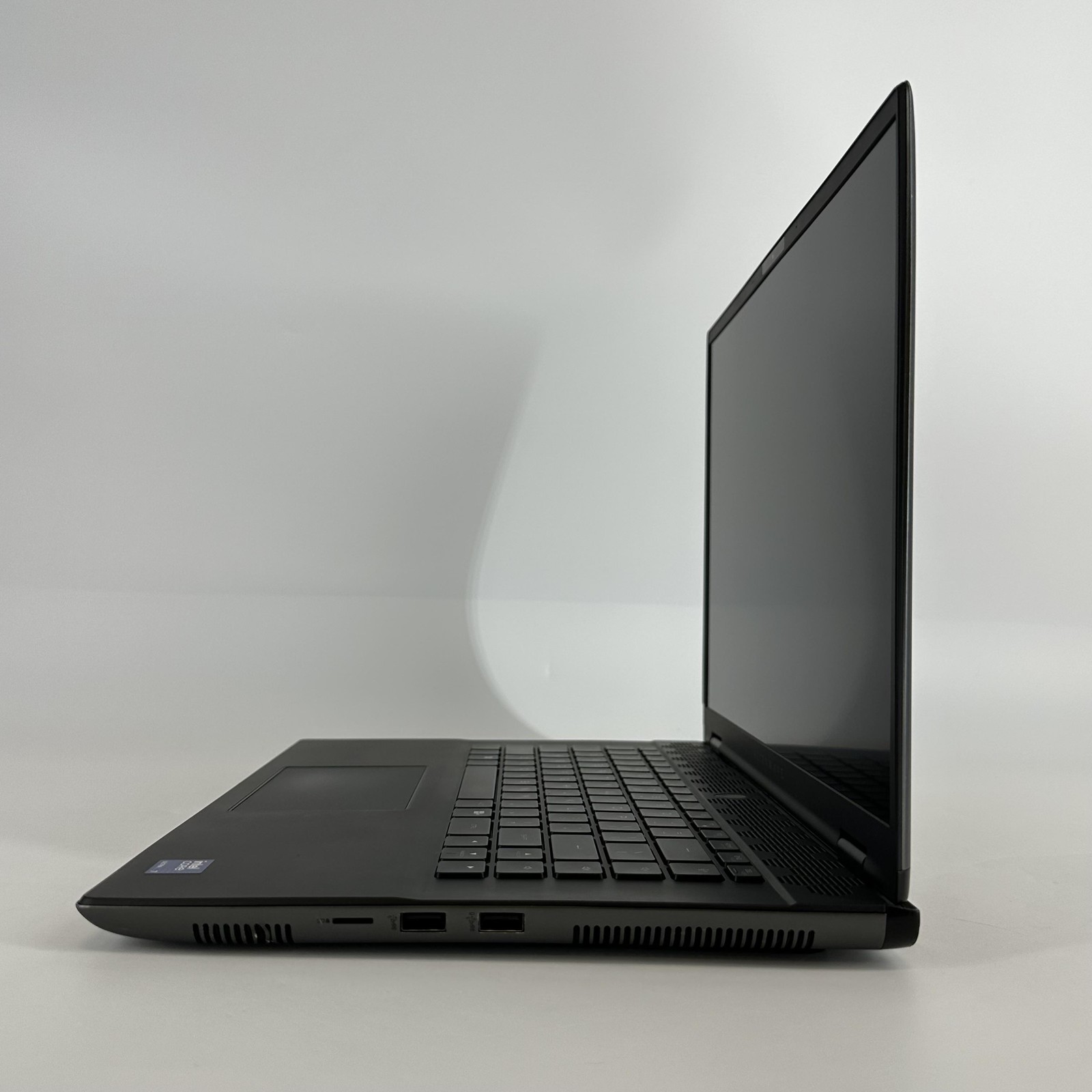 Dell Alienware M16 R2 240Hz QHD+ 1.4 GHz Ultra 7 155H 16GB 1TB SSD RTX 4070 Good