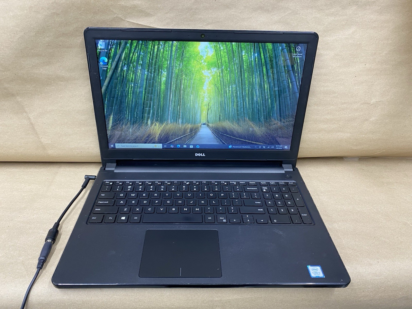 Dell Inspiron 5566 – 16″ 1366×768 – i3-7100U – 4GB – 128GB SSD – Win 10 Pro