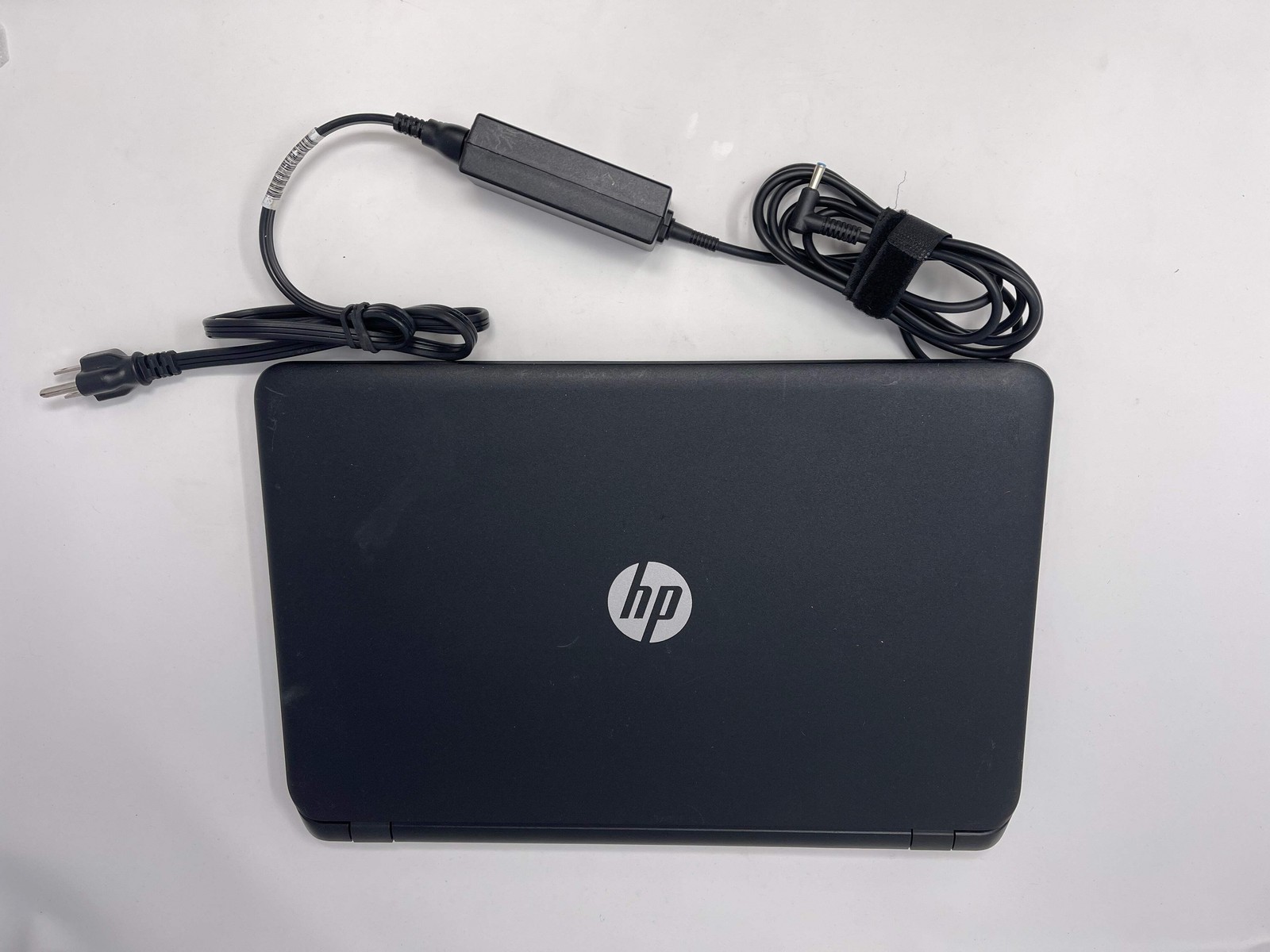 Broken HP NoteBook 15-F387WM 15.6″ A8-7410 2.2GHz 4GB RAM 512GB HDD Read