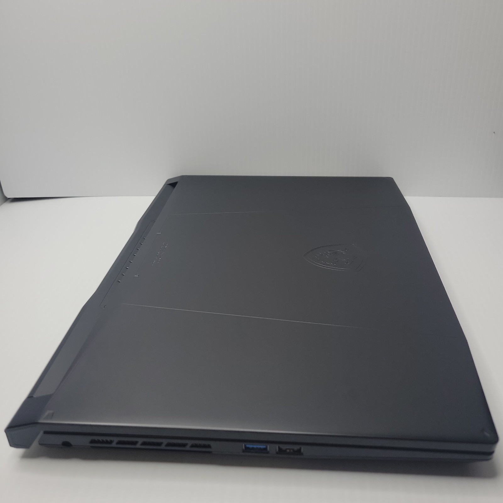 MSI Katana A15 AI B8VF 15.6″ Ryzen 8945HS RTX 4060 16GB Ram 1TB SSD Win 11 Home