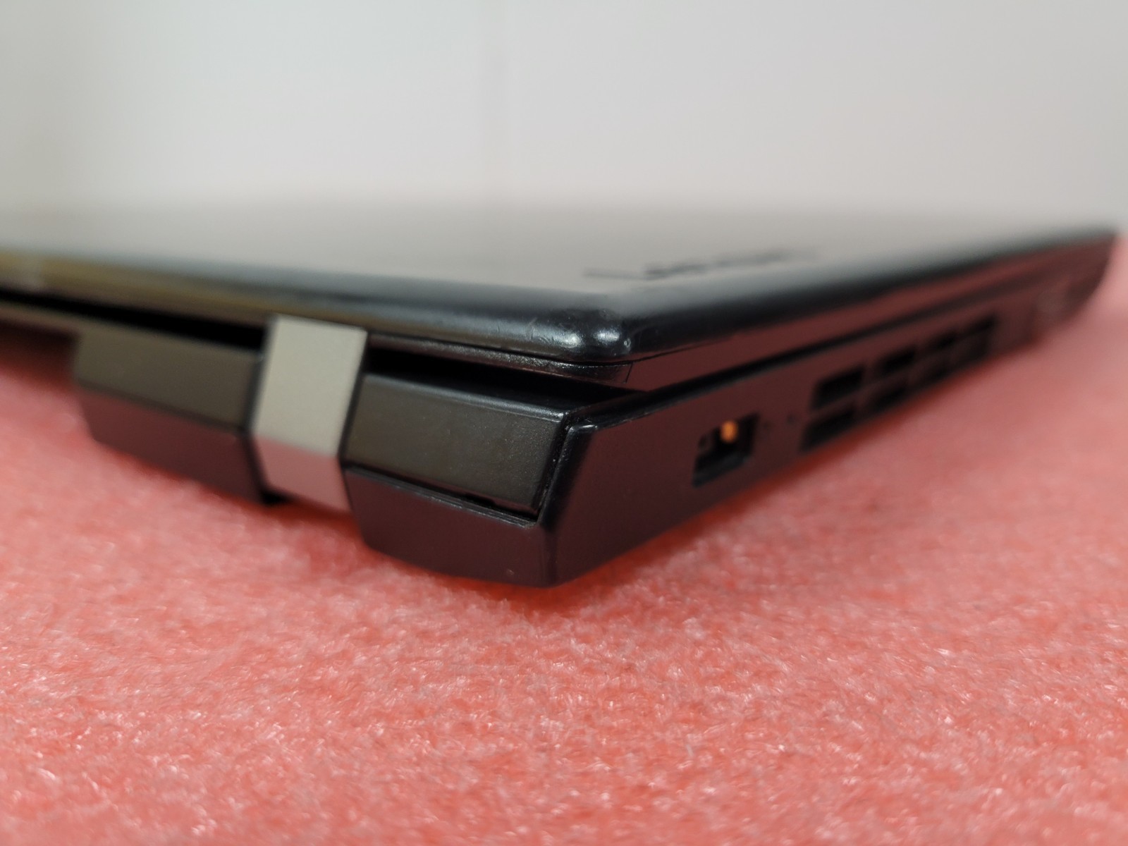 Lenovo ThinkPad E570 i5-7200U 4GB RAM *AS IS/No HDD/No OS/No Battery* | LP488
