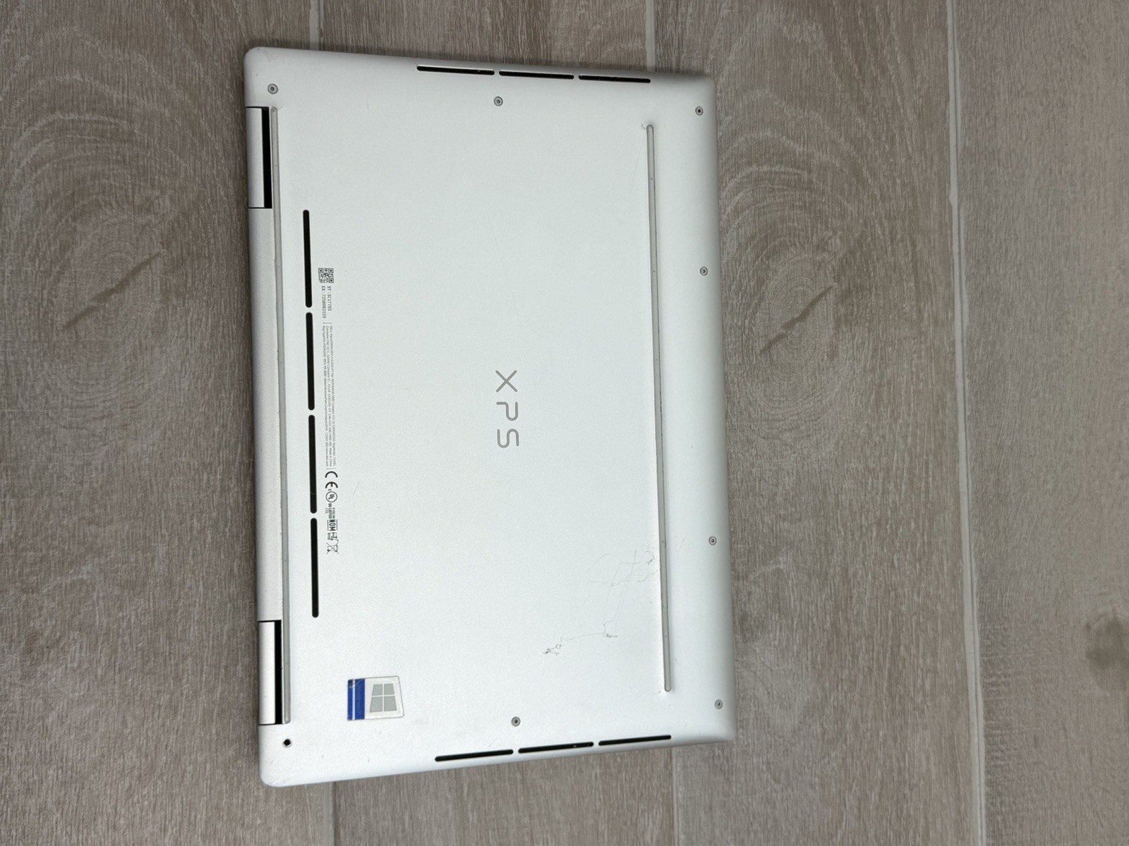 Dell XPS 13 9310 2-in-1 13″ Touch Laptop Core i7-1165G7 16GB RAM 256GB NVMe SSD