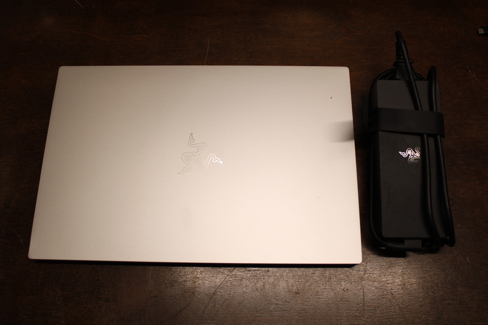 Razer Blade 15.6″ Studio Edition 4k OLED 60 Hz FOR PARTS READ DESCRIPTION