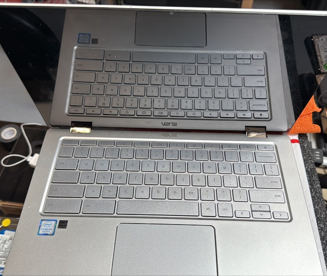 ASUS Chromebook Flip 14″ m3-8100Y 8GB 64GB SSD C434T Parts/Not Working