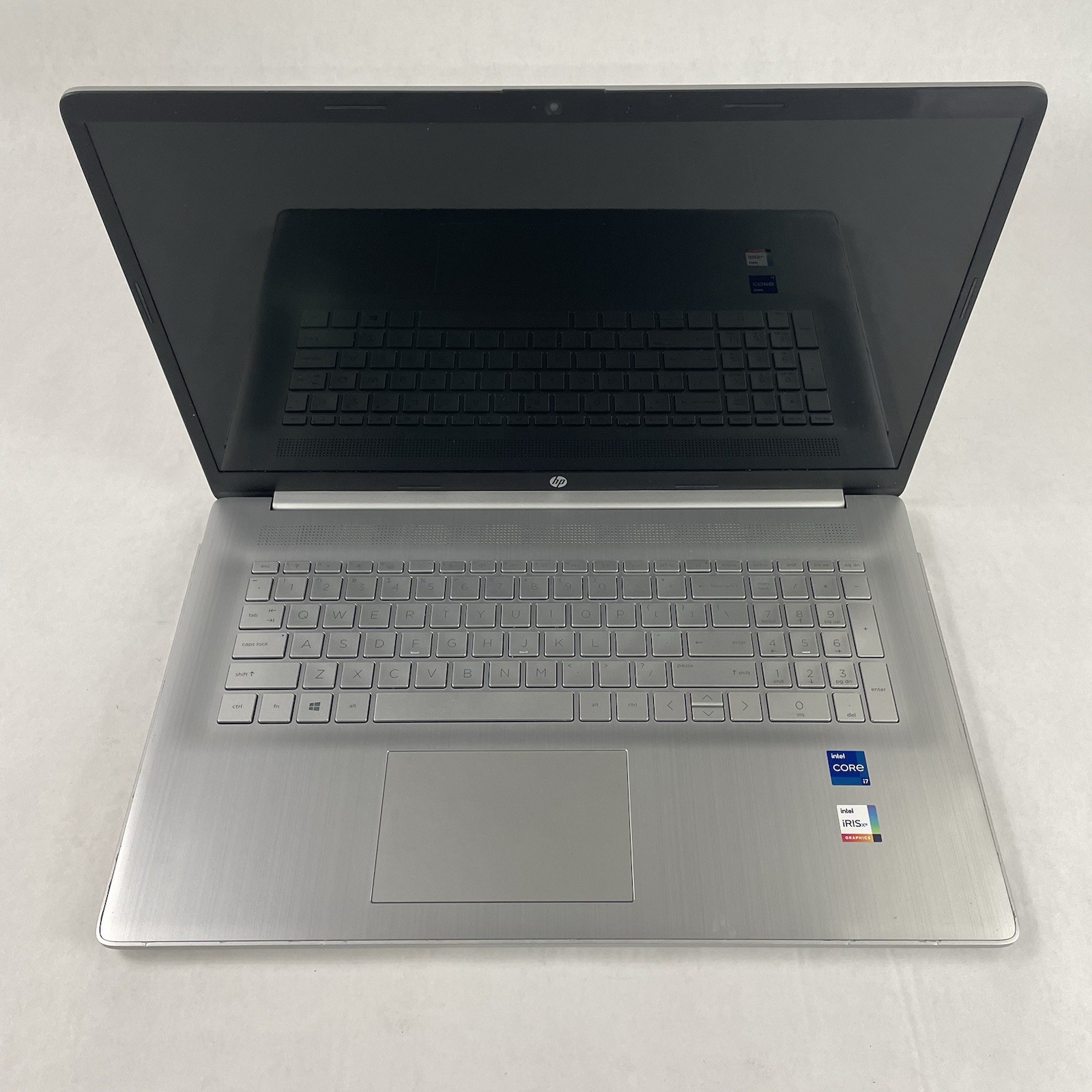 HP 17+-cn000 17.3″ i7-1165G7 2.80 GHz 8 GB RAM No SSD No OS – Bad Corners