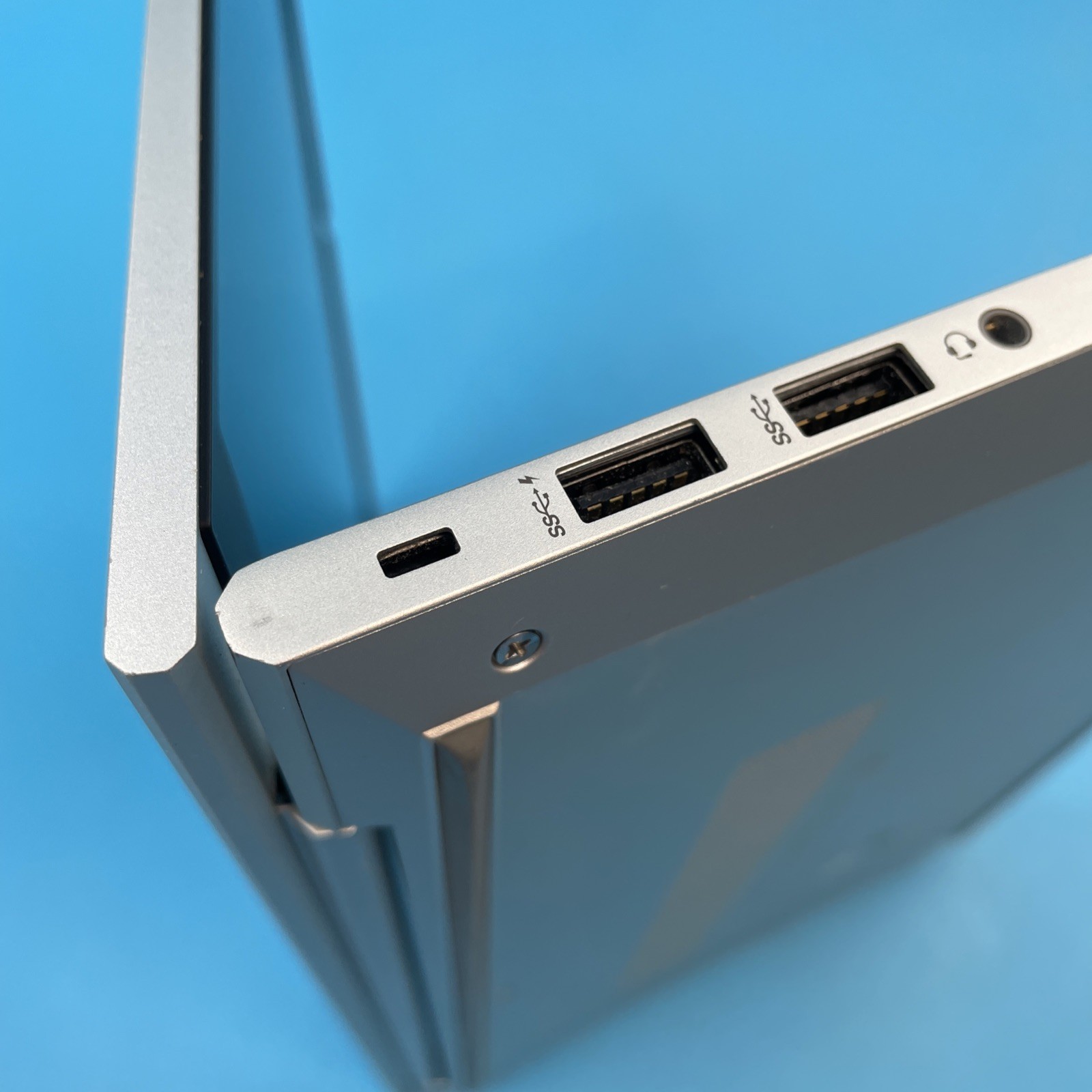 HP EliteBook 840 G7 | i5-10210U | 16GB RAM | NO DRIVE/OS | 74% BATTERY