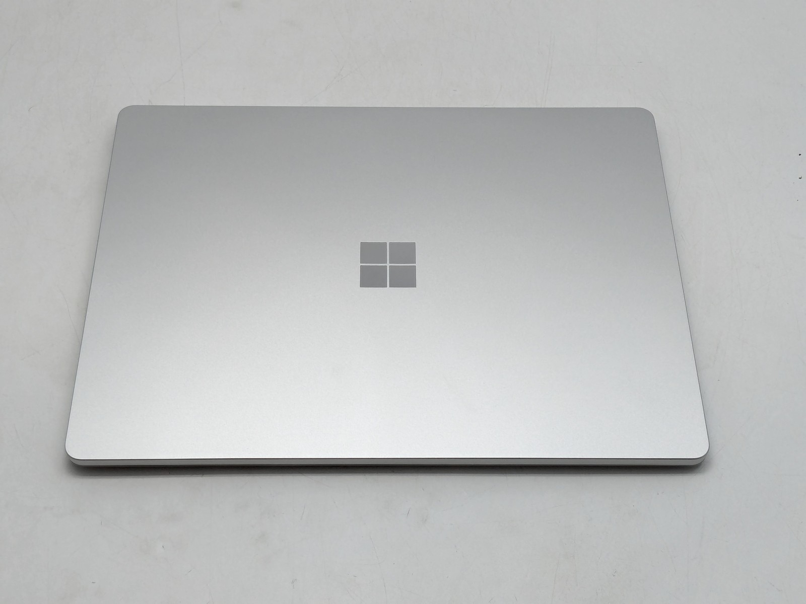 Microsoft Surface Laptop Go 3 12.4″ i5-1235U 8GB DDR5 256GB SSD Windows 11 Home