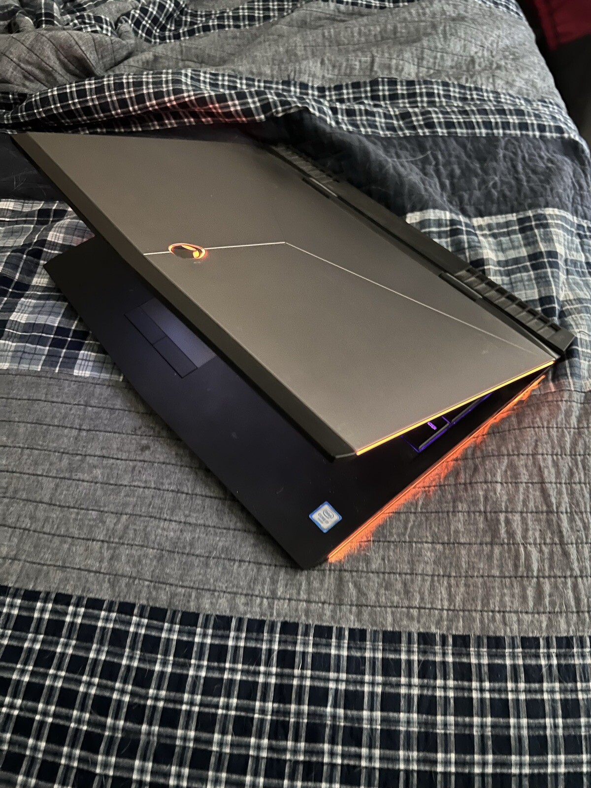 Alienware 17 R4 17.3″ Intel I7-7700HQ, 16GB RAM, 128GB SSD + 1TB HDD, GeForce…