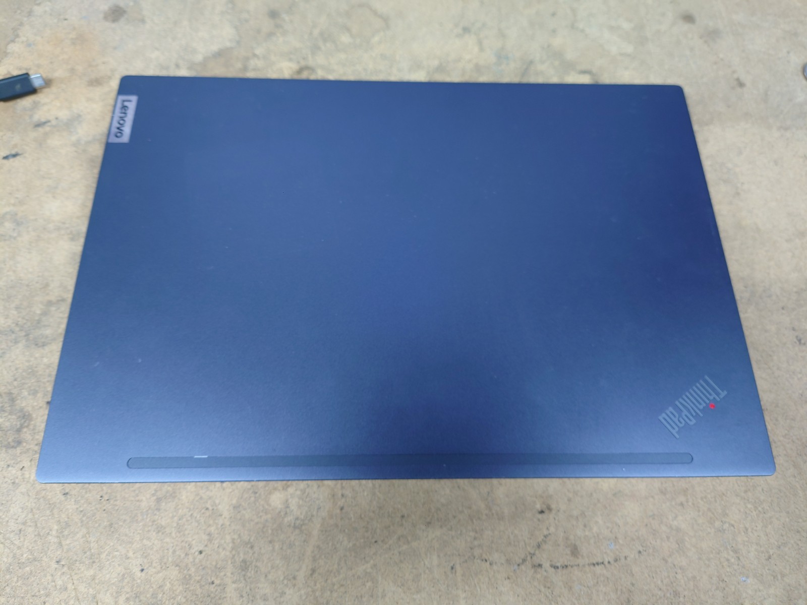 Lenovo ThinkPad T14s Gen 2 14″ FHD Touch i5-1135G7 16GB RAM No OS/SSD