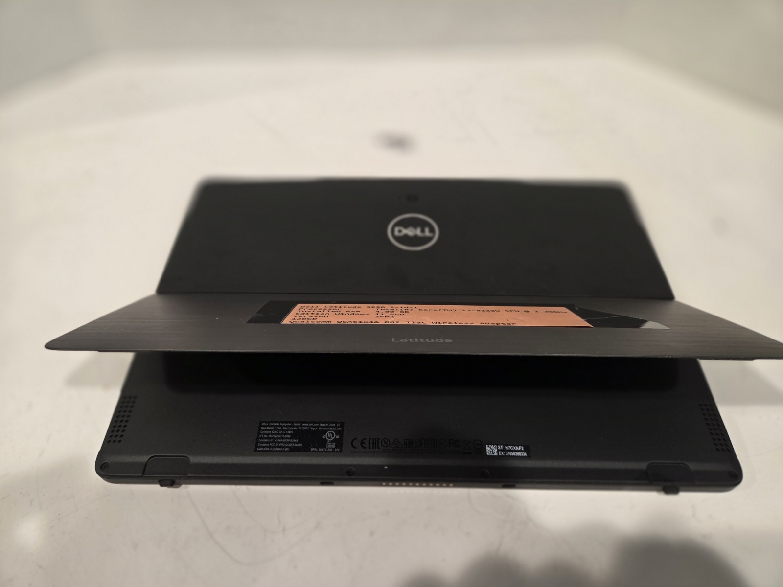 Dell Latitude 5290 2-in-1 12.3″ WUXGA Touch i3-8130U 4GB 128GB SSD IR Cam W11Pro