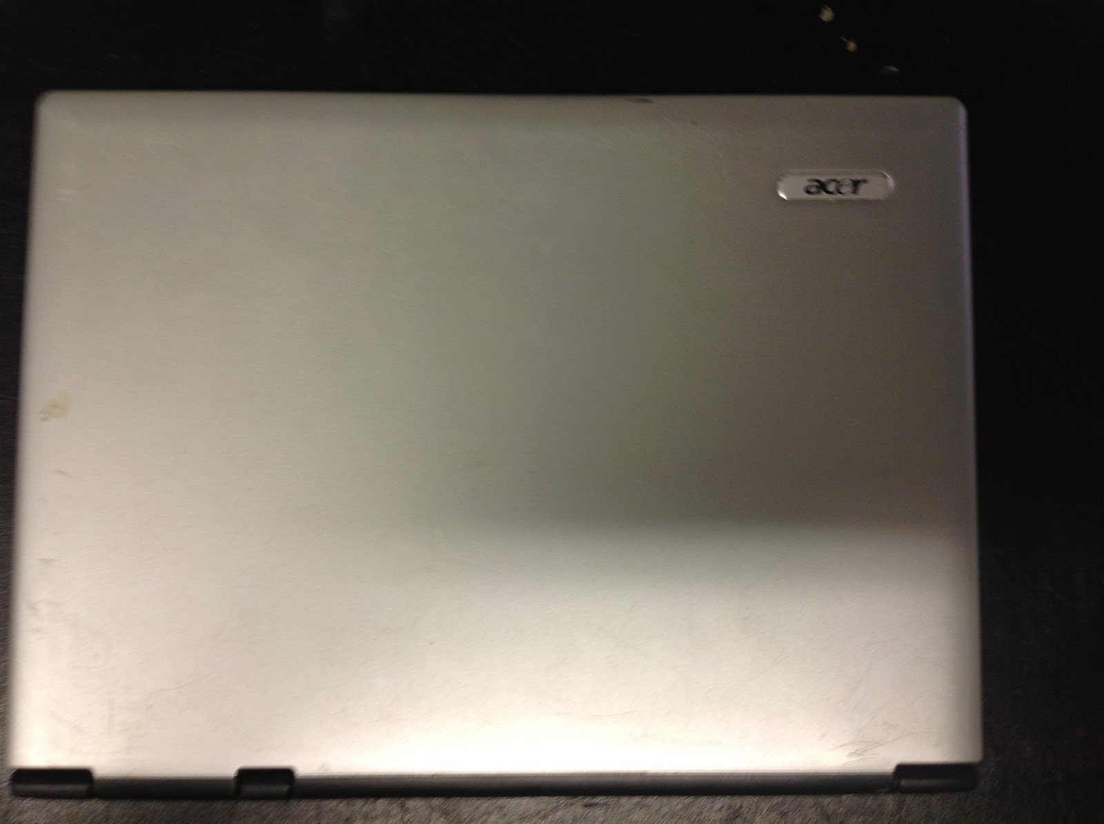 Acer Aspire 3000 15.4″ Notebook 512MB 60GB 1.8Ghz Works No screen AS IS