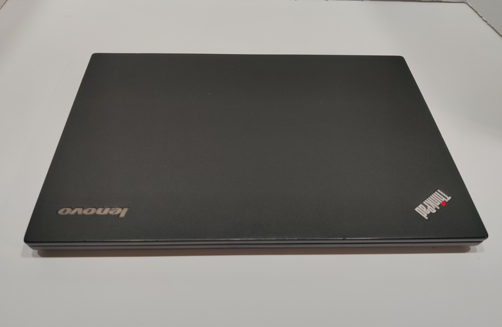 Lenovo ThinkPad T440s 14″ (240GB SSD, Intel Core i5-4300U, 1.90GHz, 4GB) Laptop