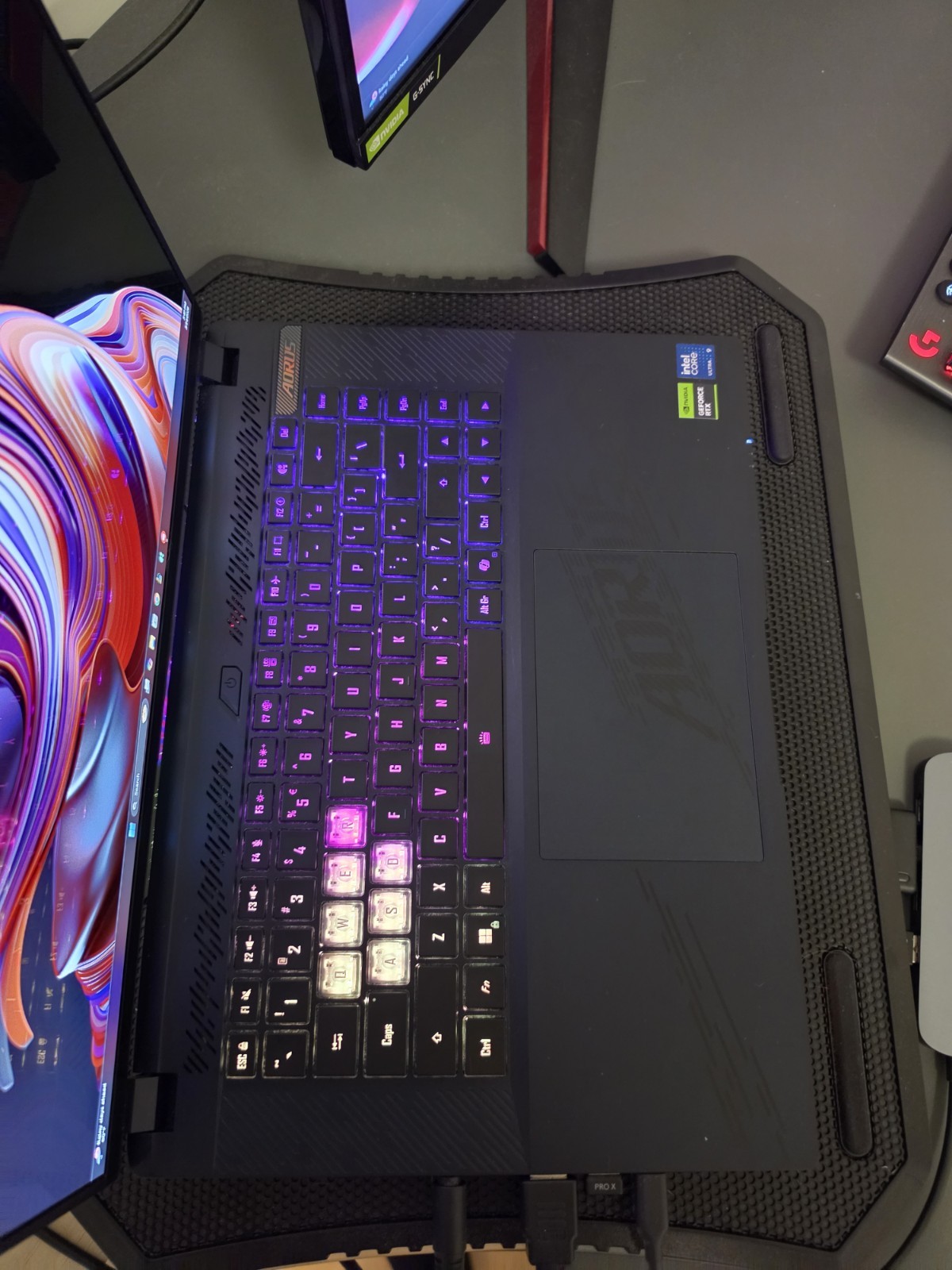 Gigabyte AORUS MASTER 16 16″ Gaming Laptop NVIDIA RTX Backlit Keyboard