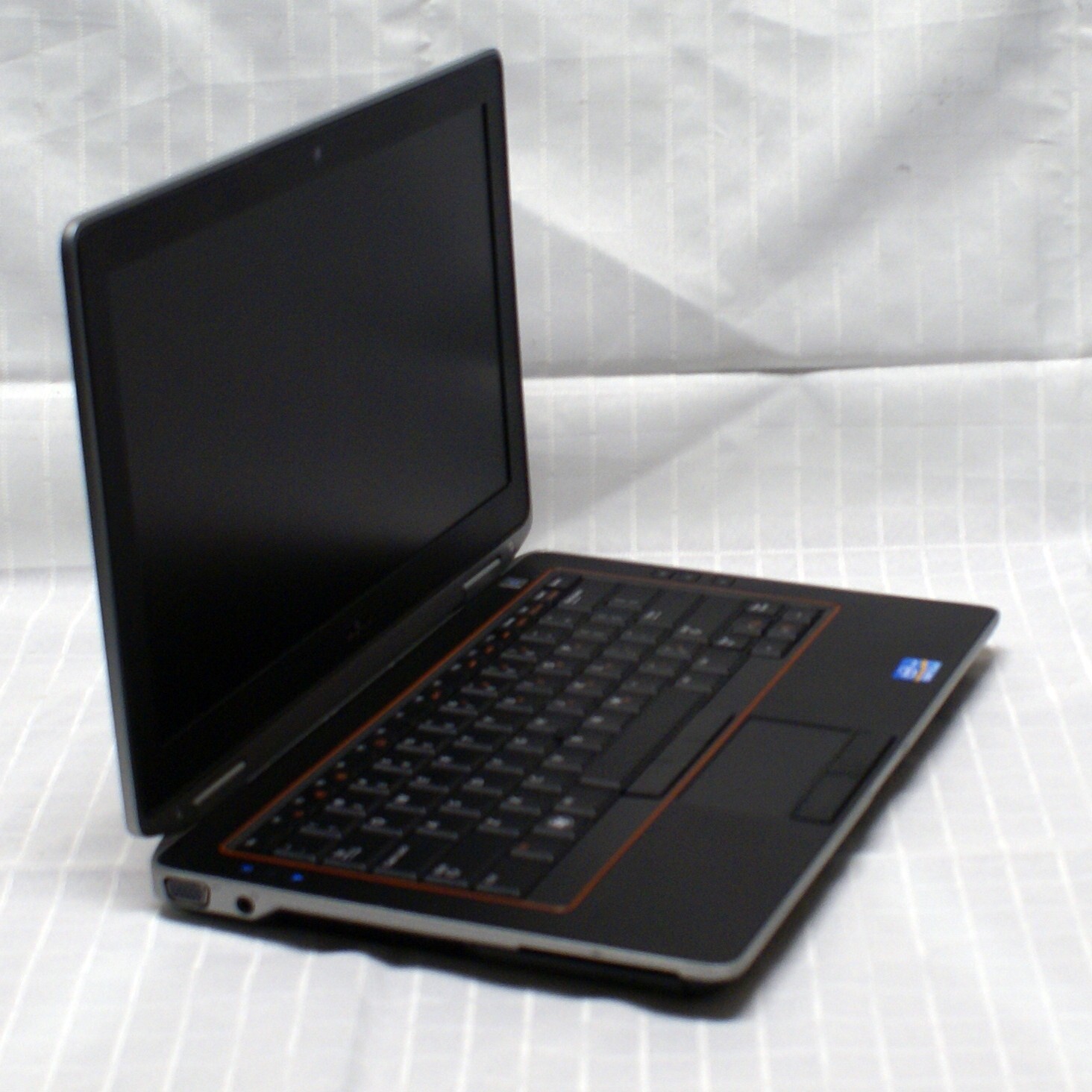 Dell Latitude E6320 Intel i5 2520M 2.5Ghz 4GB 250GB Window 10 Home W Ac Adapter