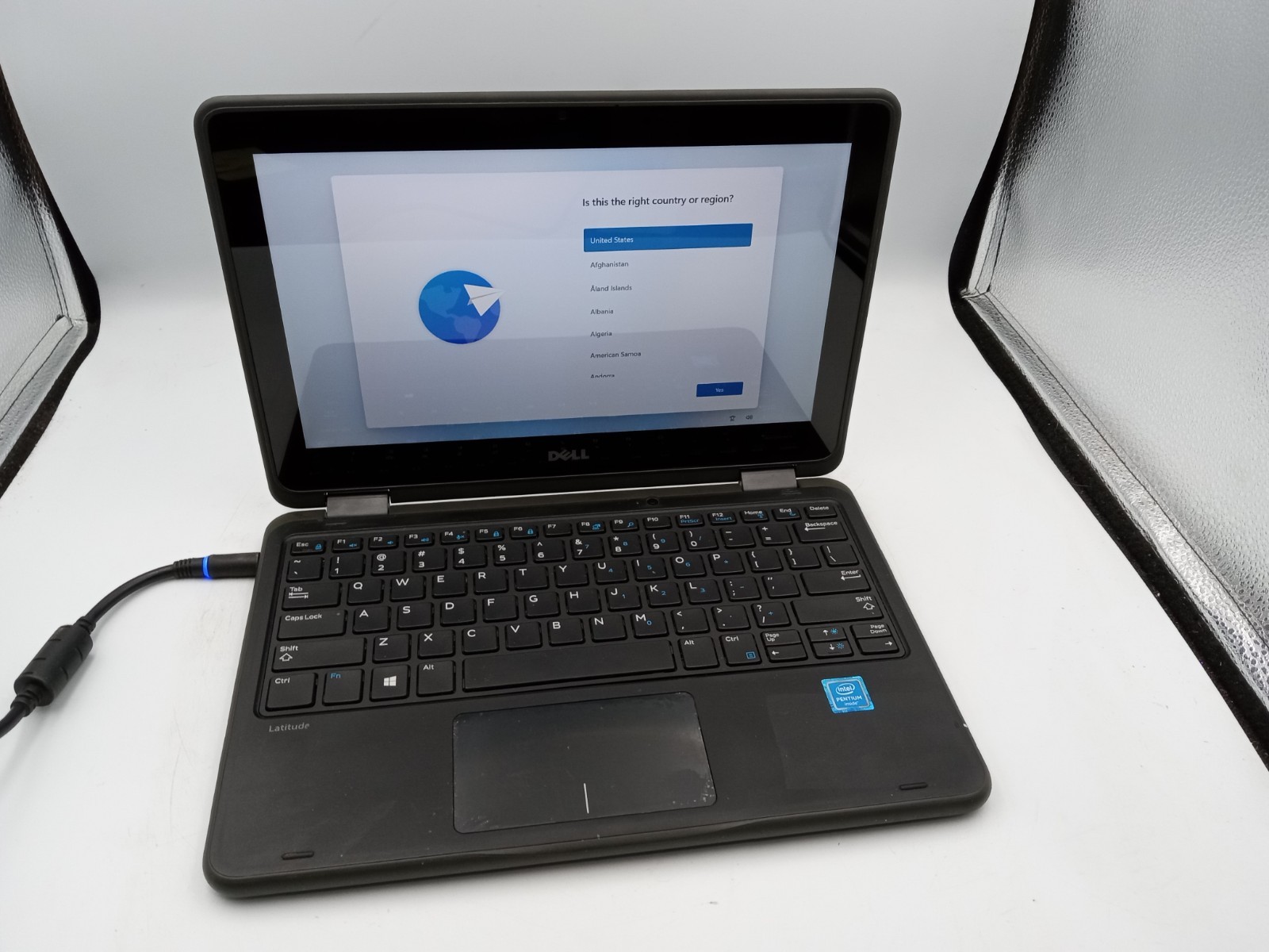 Dell Latitude 3189 11.6″ 2in1 Touch Pentium 4GB RAM 128GB SSD Win11 – C-GRADE