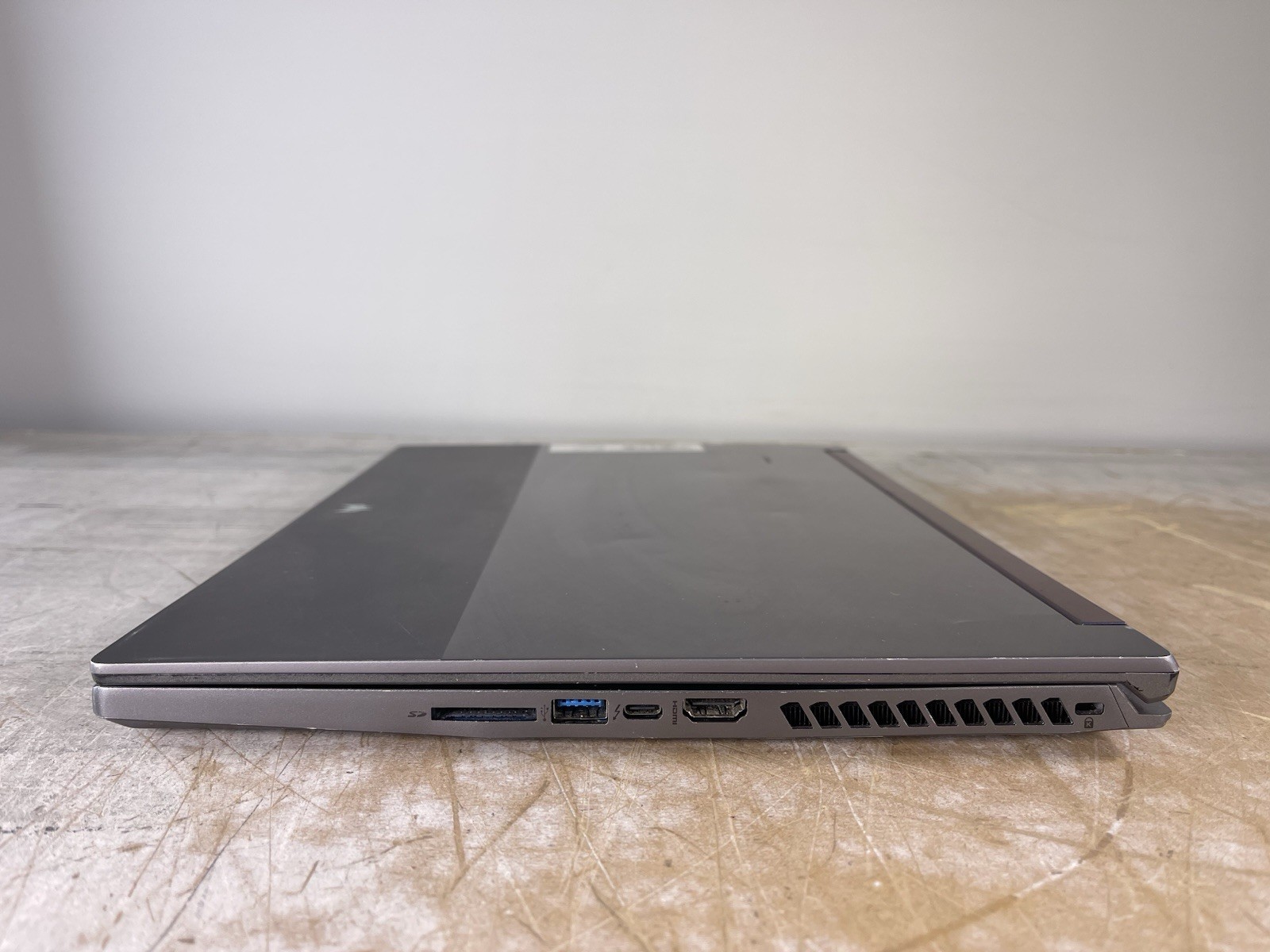 ACER PREDATOR TRITON 500 SE i7-11800H @ 2.30GHZ, 16GB RAM, NO HDD/OS – (PARTS)