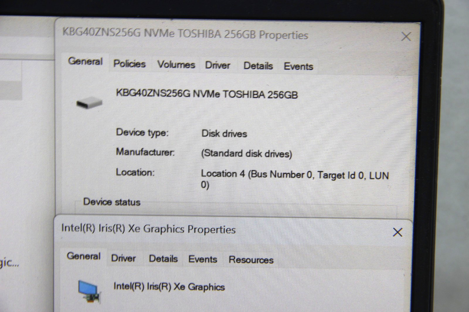 Dell Vostro 14 5410 14″ Laptop i7-11390H 16 GB RAM 256 GB SSD Win 11 w/Charger