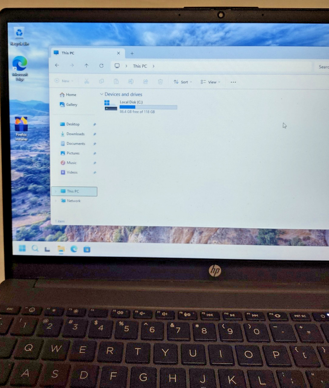 Used Laptop, Ryzen 3 7330U, 128GB SSD, 8GB DDR4, Win 11 Pro (See Notes)